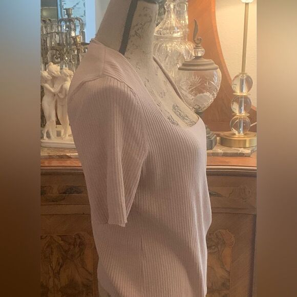 H&M dusty pink sweater top , scoop neck. Lower cut .Size XL , comfy worn twice - Picture 2 of 5